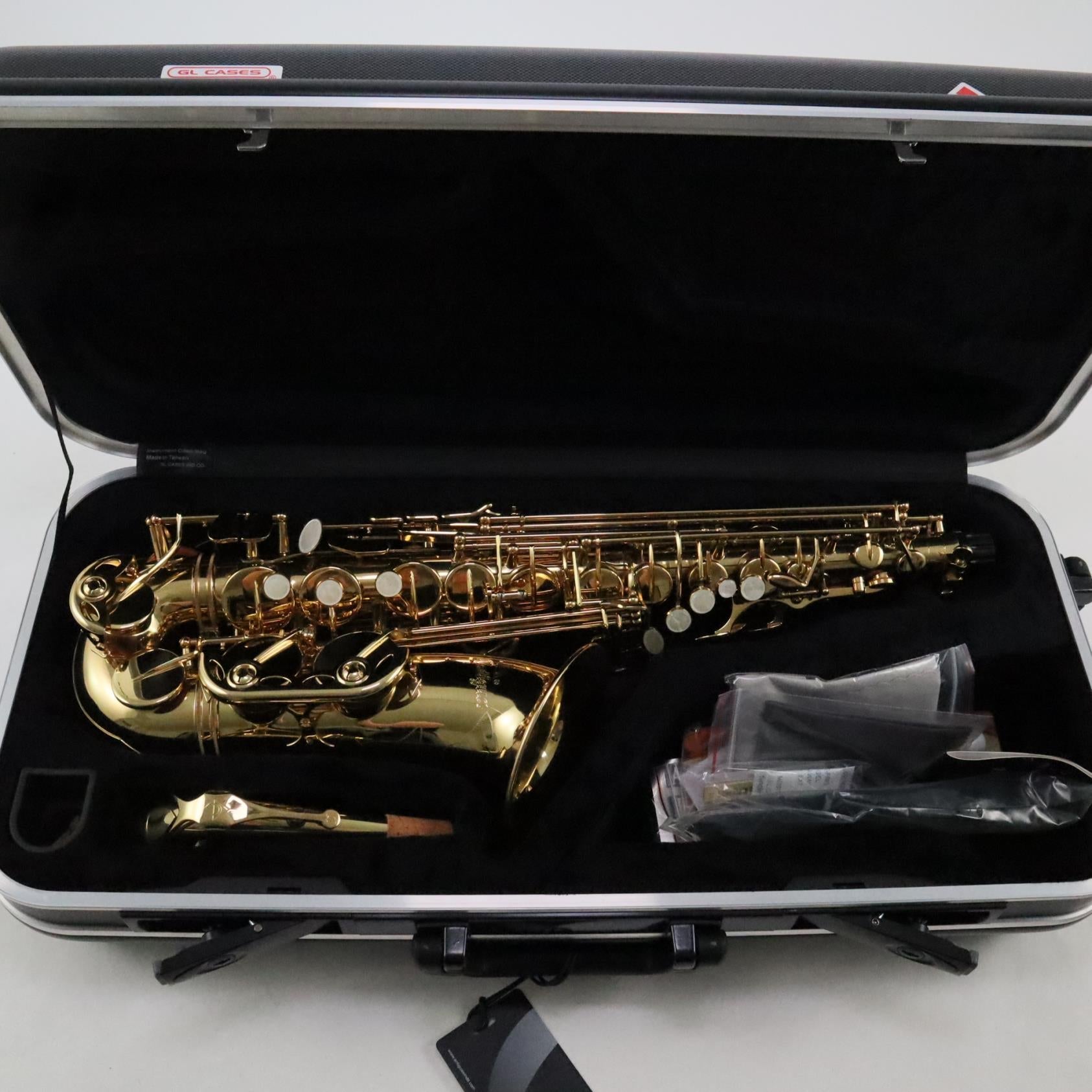 Antigua Winds Model AS3228LQ Intermediate Alto Saxophone in Classic Lacquer  BRAND NEW