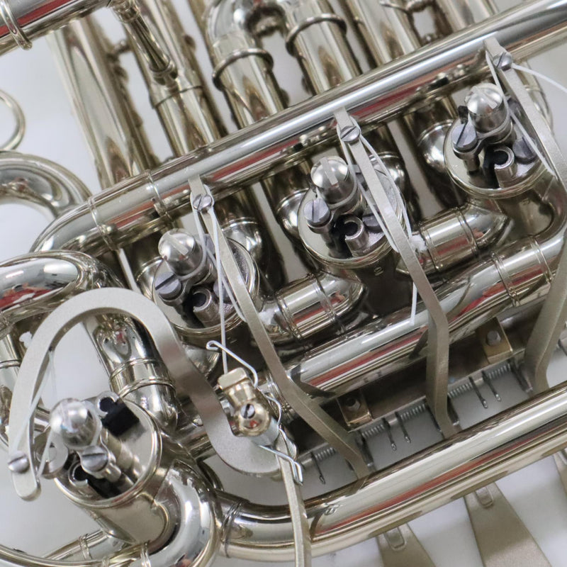 Holton Model H379 'Farkas' Intermediate Double French Horn MINT CONDITION- for sale at BrassAndWinds.com