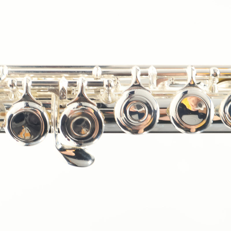 Jupiter Model JFL700WRE Waveline Flute For Shorter Arms MINT CONDITION- for sale at BrassAndWinds.com