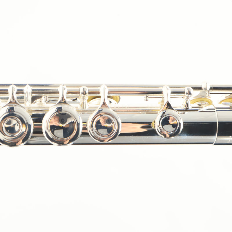 Jupiter Model JFL700WRE Waveline Flute For Shorter Arms MINT CONDITION- for sale at BrassAndWinds.com