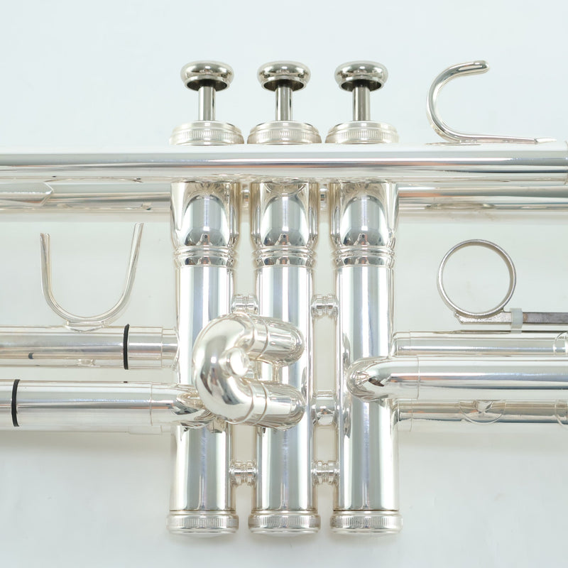 King Model 601 Student Bb Trumpet in Lacquer BRAND NEW- for sale at BrassAndWinds.com