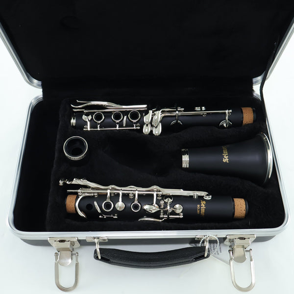 Selmer Model CL301 Student Bb Clarinet SN AJ30523405 EXCELLENT- for sale at BrassAndWinds.com